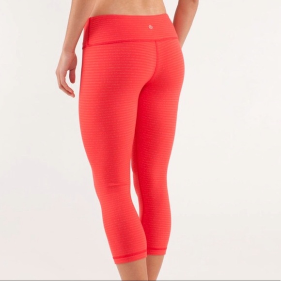 lululemon athletica Pants - Lululemon Wunder Under Crop Slope Stripe